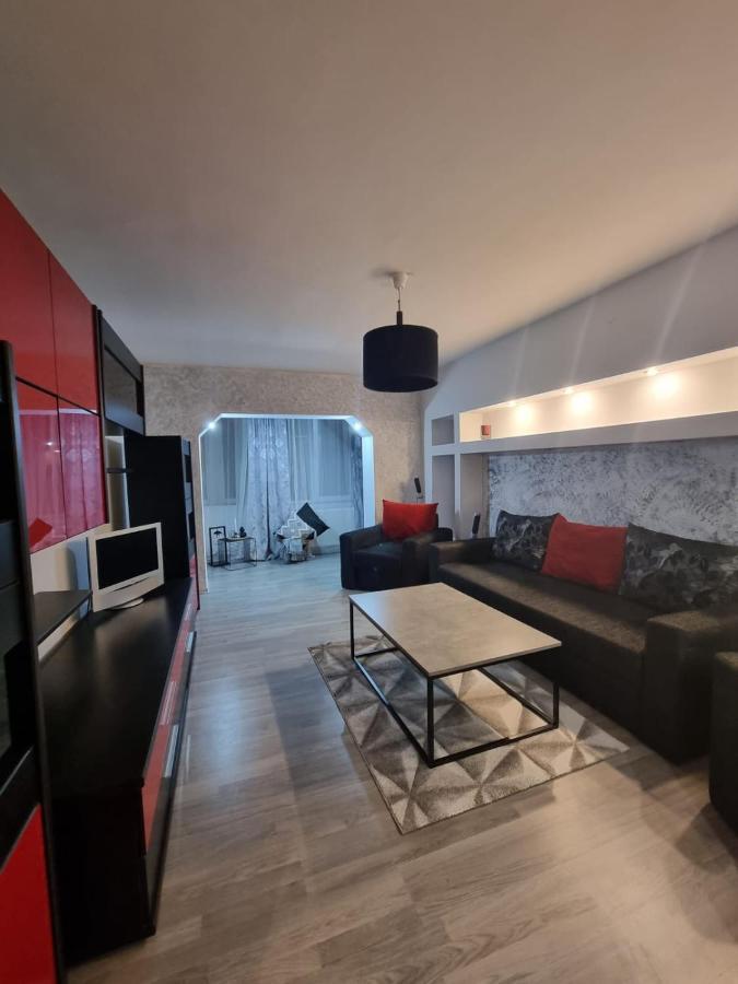 Clau Home Hunedoara Bagian luar foto