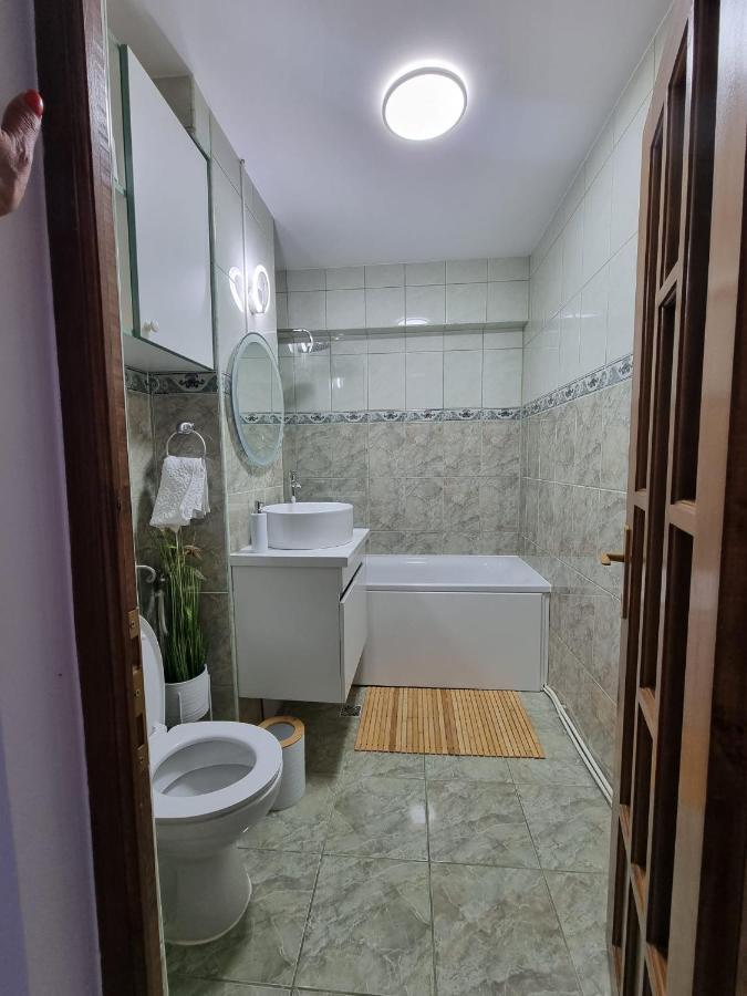 Clau Home Hunedoara Bagian luar foto